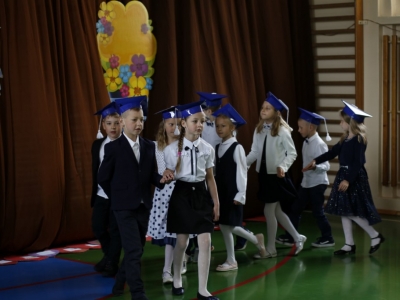 Zdjęcie 48 z 51 – ŚLUBOWANIE KLAS 1