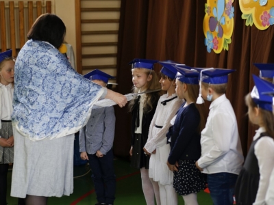 Zdjęcie 15 z 51 – ŚLUBOWANIE KLAS 1