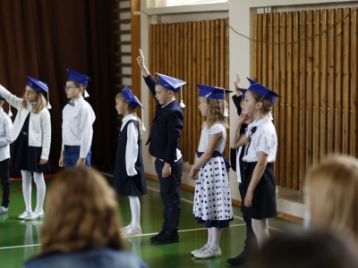 Zdjęcie 22 z 51 – ŚLUBOWANIE KLAS 1