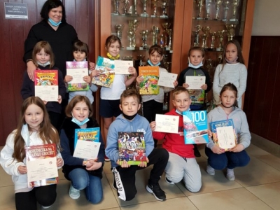 Zdjęcie 1 z 4 – ROZSTRZYNIĘCIE SZKOLNEGO KONKURSU PLASTYCZNEGO DLA KLAS 1-3 PT. NIE PAL PRZY MNIE PROSZĘ