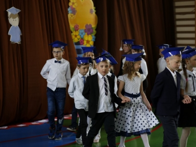 Zdjęcie 47 z 51 – ŚLUBOWANIE KLAS 1