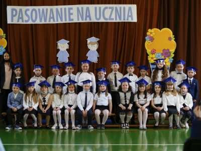 Zdjęcie 6 z 51 – ŚLUBOWANIE KLAS 1