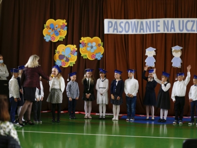 Zdjęcie 30 z 51 – ŚLUBOWANIE KLAS 1