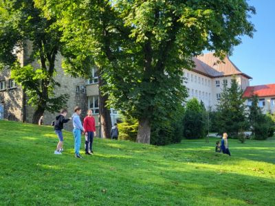 Zdjęcie 5 z 20 – OKREŚLAMY KIERUNKI GEOGRAFICZNE – ĆWICZENIA TERENOWE