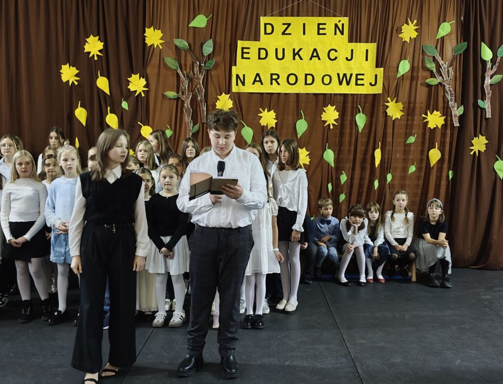 Zdjęcie 14 z 33 – Święto Edukacji Narodowej w naszej szkole