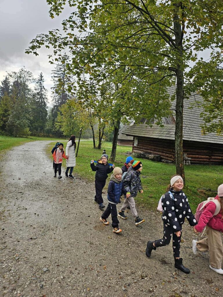 Zdjęcie 4 z 42 – Klasa I C z wizytą w Skansenie w Zubrzycy Górnej