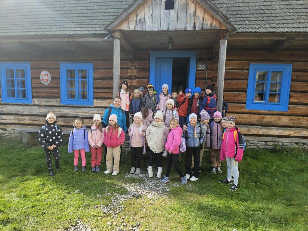 Zdjęcie 41 z 42 – Klasa I C z wizytą w Skansenie w Zubrzycy Górnej