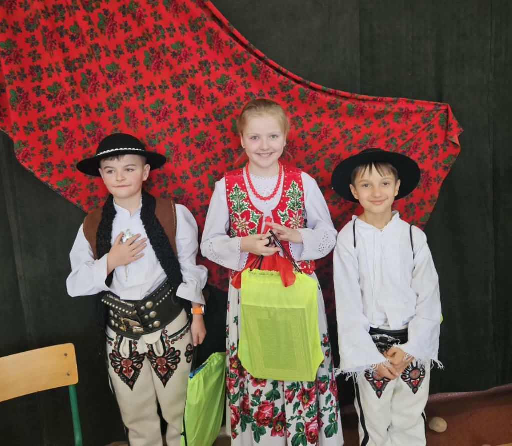 Zdjęcie 4 z 4 – „Międzyszkolny Konkurs wiedzy o Nowym Targu”