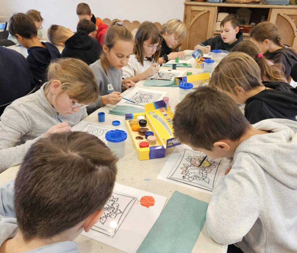 Zdjęcie 9 z 21 – Wycieczka klasy IIIa i IIIb do Rabki