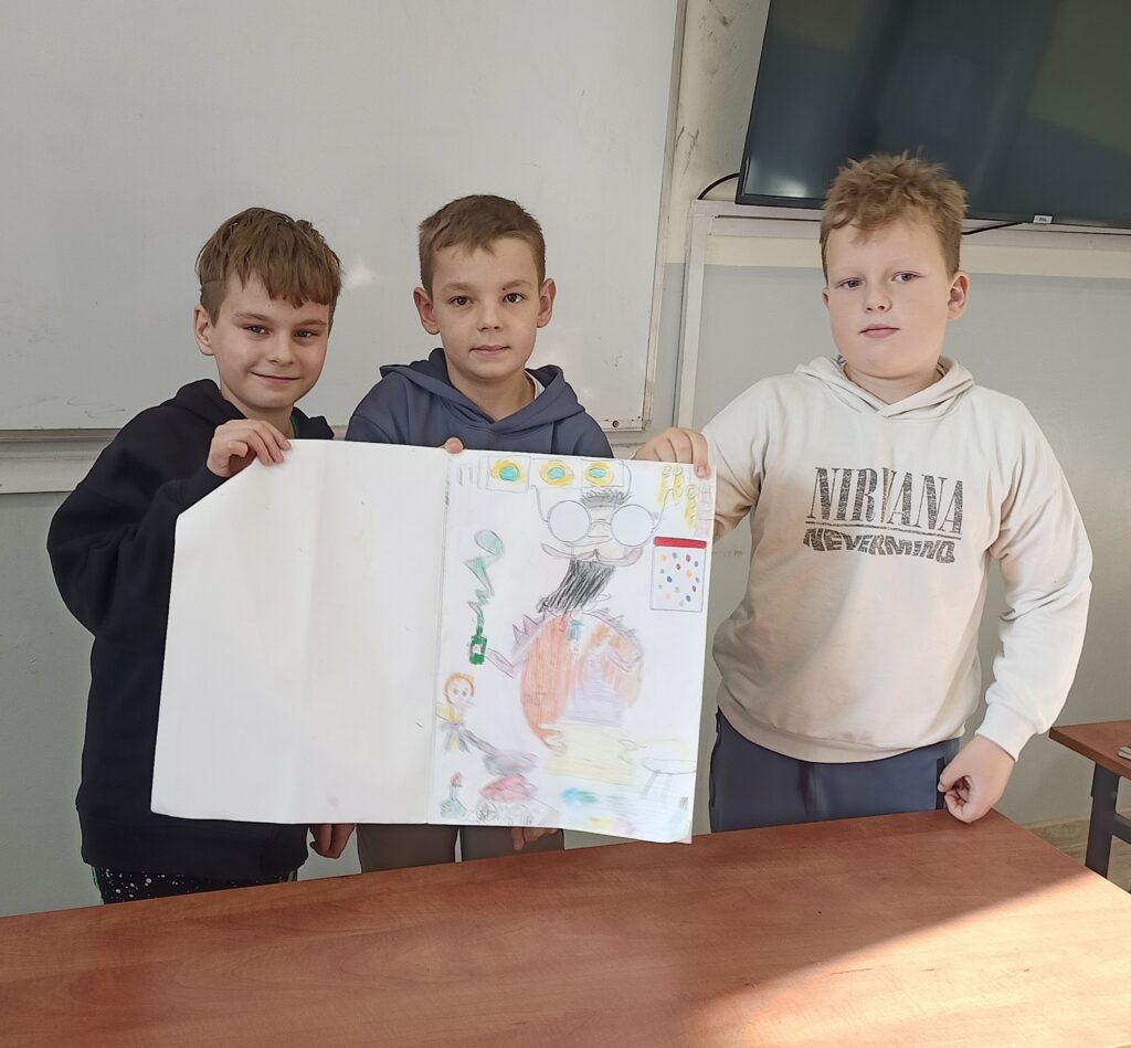 Zdjęcie 21 z 30 – Projekt „Niezwykłe i magiczne przedmioty” zainspirowany lekturą „Akademia Pana Kleksa” Jana Brzechwy.