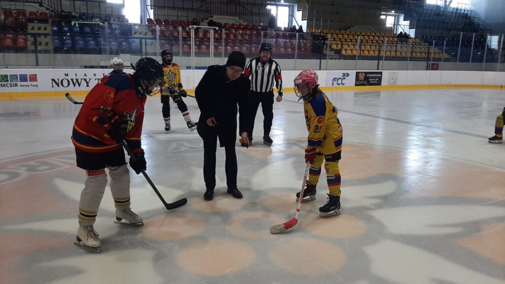 Zdjęcie 4 z 38 – Szkolny Dzień Sportu na Lodzie