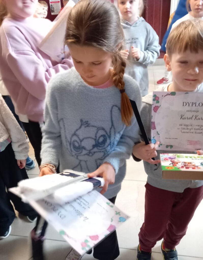 Zdjęcie 2 z 4 – WIOSENNE KWIATY