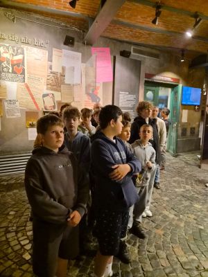 Zdjęcie 97 z 174 – Wycieczka klasy 5a i 5b do Warszawy