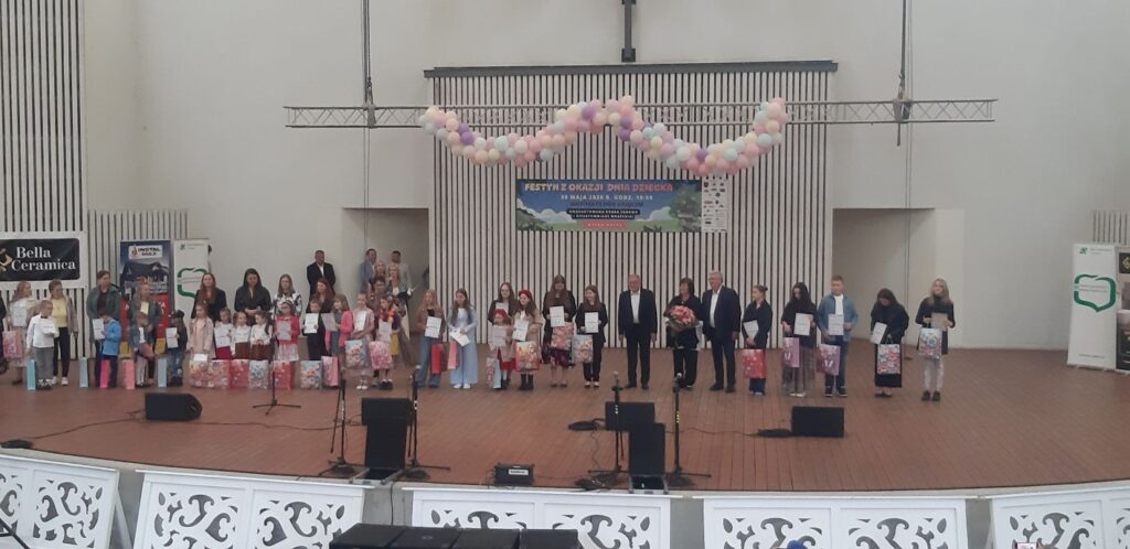 Zdjęcie 2 z 4 – Sukces uczennicy klasy 3B