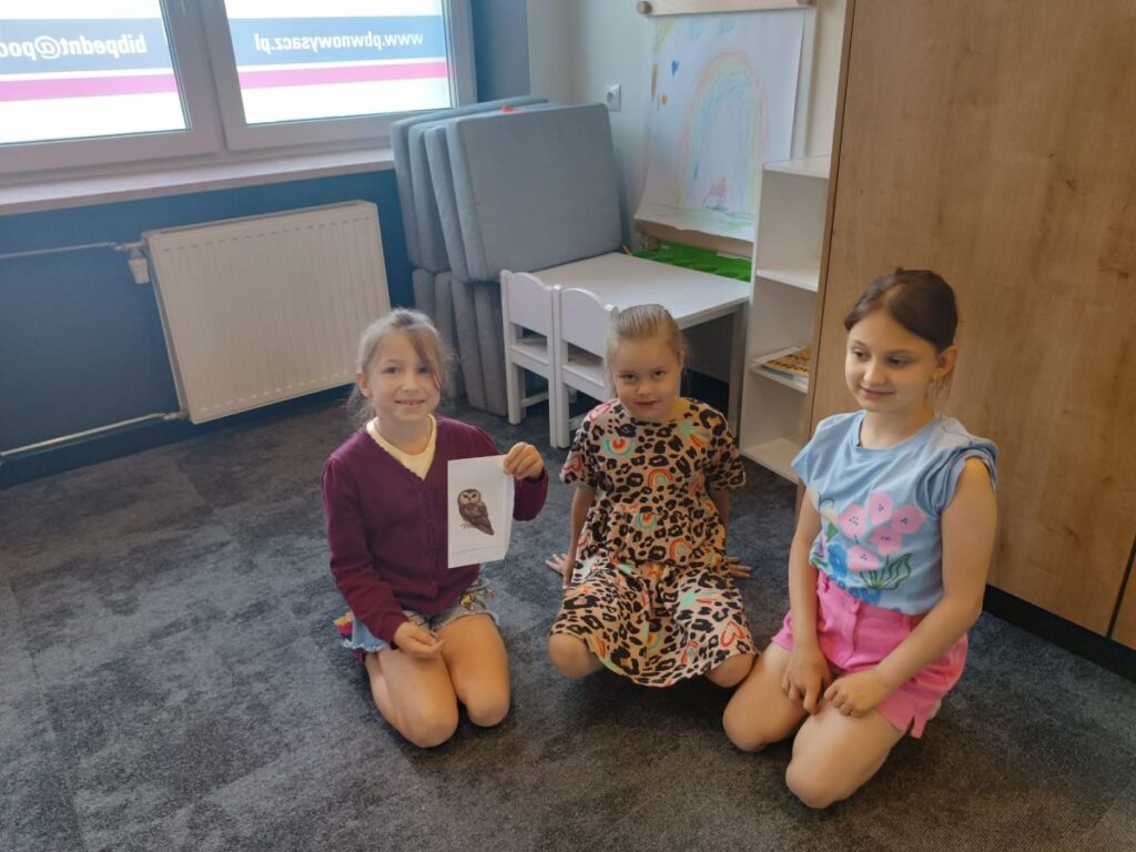 Zdjęcie 11 z 27 – Klasa 1B w Bibliotece Pedagogicznej