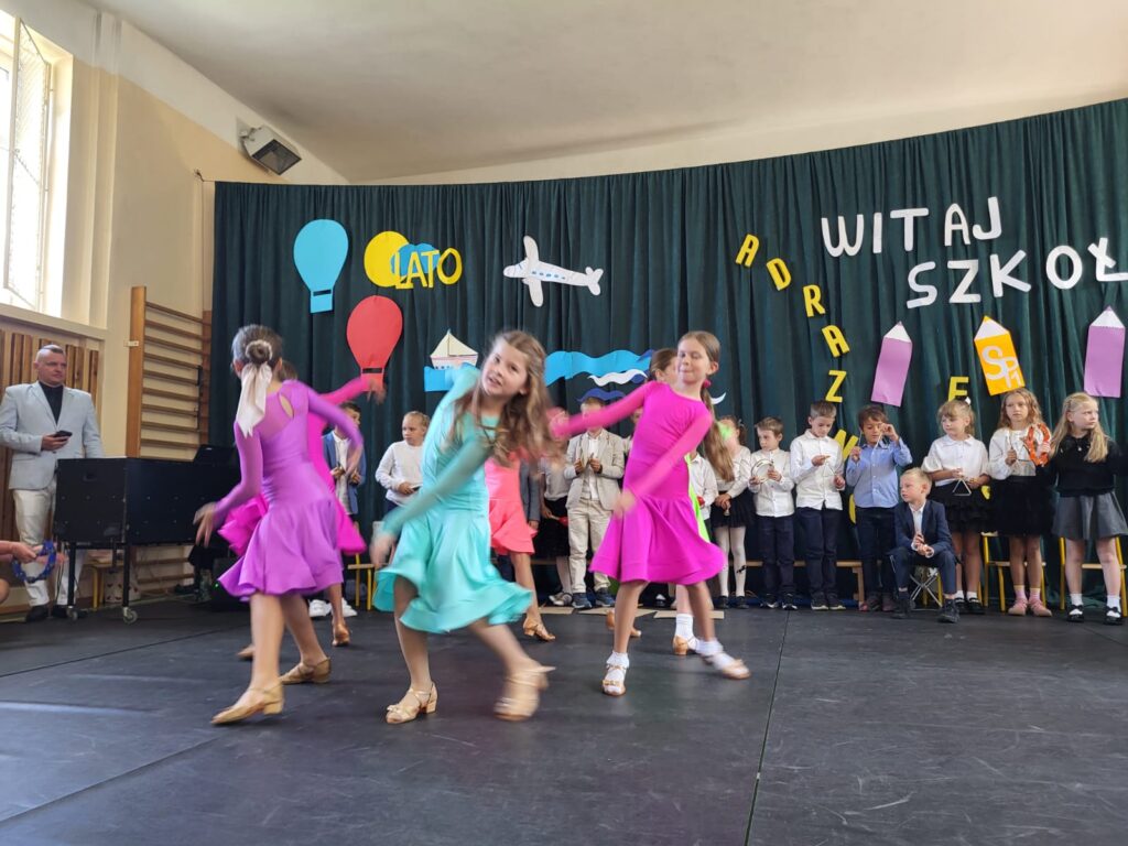 Zdjęcie 53 z 54 – Już po wakacjach….. Witaj szkoło!