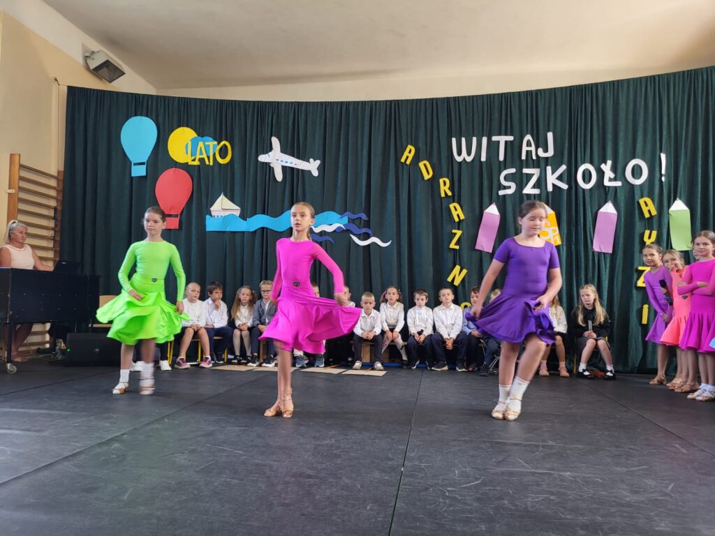 Zdjęcie 34 z 54 – Już po wakacjach….. Witaj szkoło!