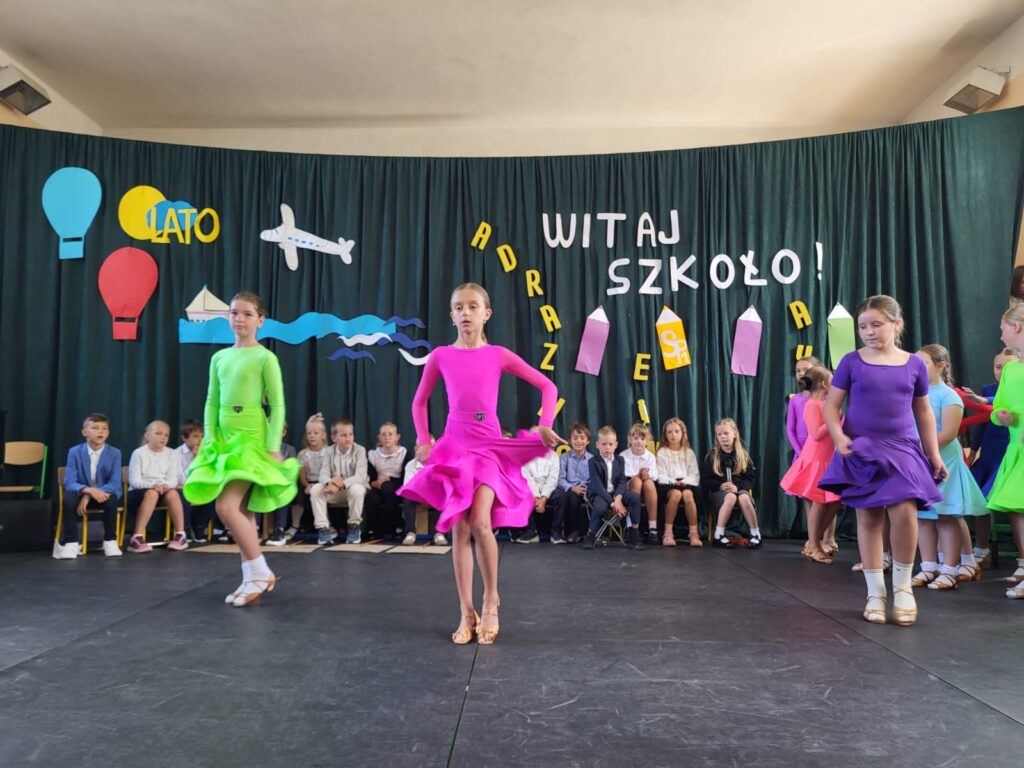 Zdjęcie 39 z 54 – Już po wakacjach….. Witaj szkoło!