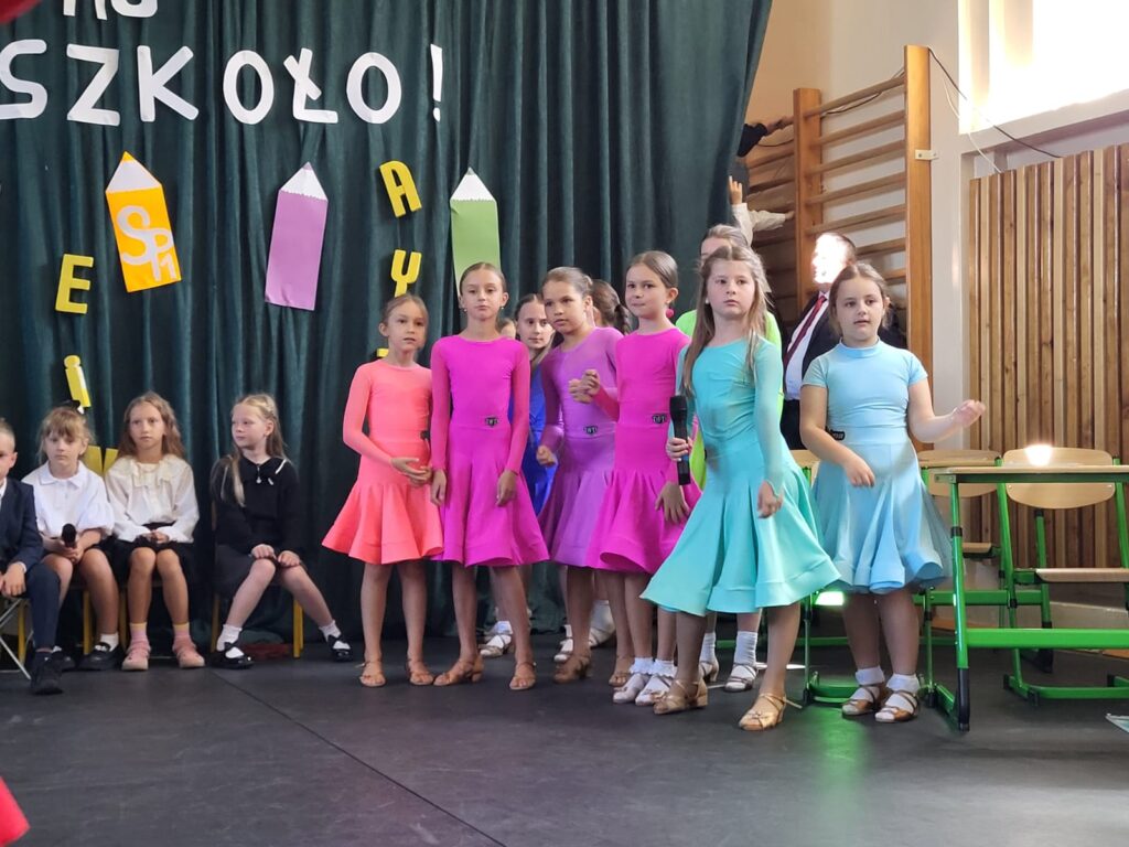 Zdjęcie 40 z 54 – Już po wakacjach….. Witaj szkoło!