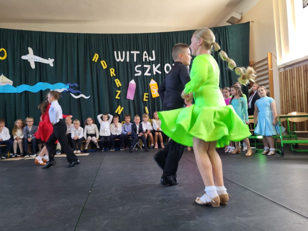 Zdjęcie 41 z 54 – Już po wakacjach….. Witaj szkoło!
