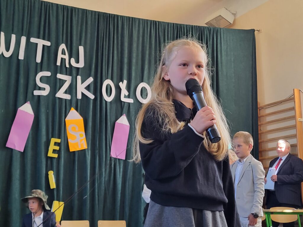 Zdjęcie 10 z 54 – Już po wakacjach….. Witaj szkoło!