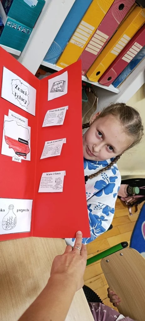 Zdjęcie 5 z 58 – Projekt Lapbook o Polsce w klasie 2 C