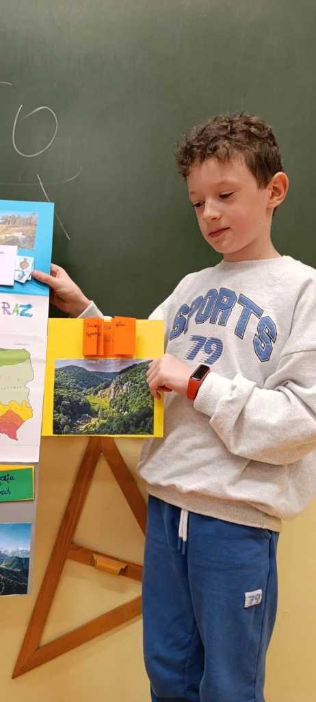 Zdjęcie 26 z 58 – Projekt Lapbook o Polsce w klasie 2 C