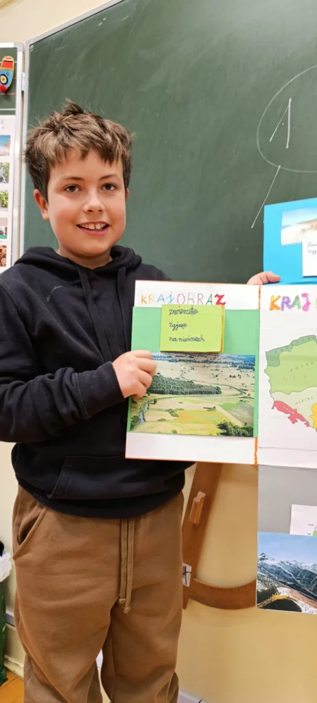 Zdjęcie 30 z 58 – Projekt Lapbook o Polsce w klasie 2 C
