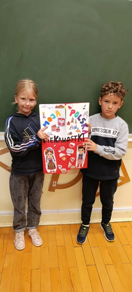Zdjęcie 38 z 58 – Projekt Lapbook o Polsce w klasie 2 C