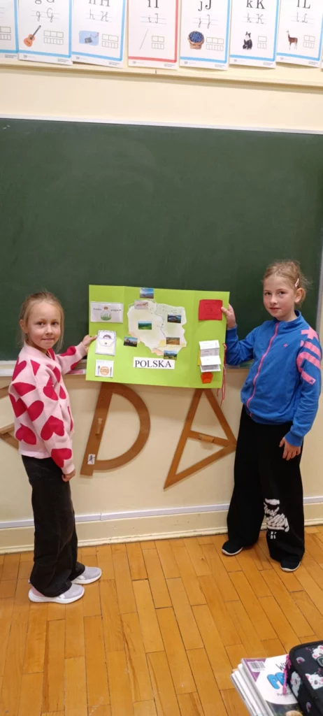 Zdjęcie 50 z 58 – Projekt Lapbook o Polsce w klasie 2 C