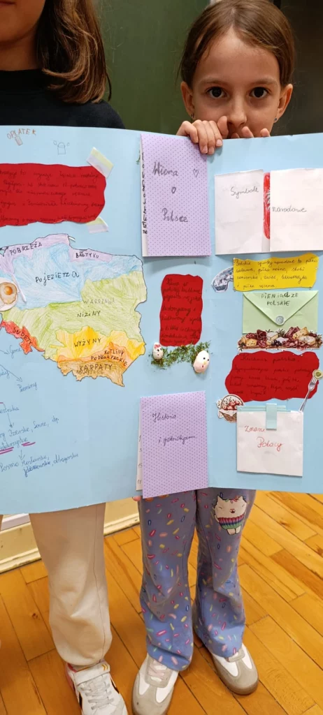 Zdjęcie 58 z 58 – Projekt Lapbook o Polsce w klasie 2 C