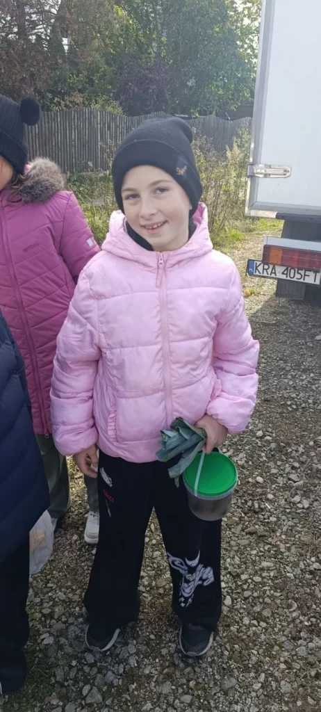 Zdjęcie 9 z 17 – Wyjście klasy 2 c na zakupy do jesiennego warzywniaka