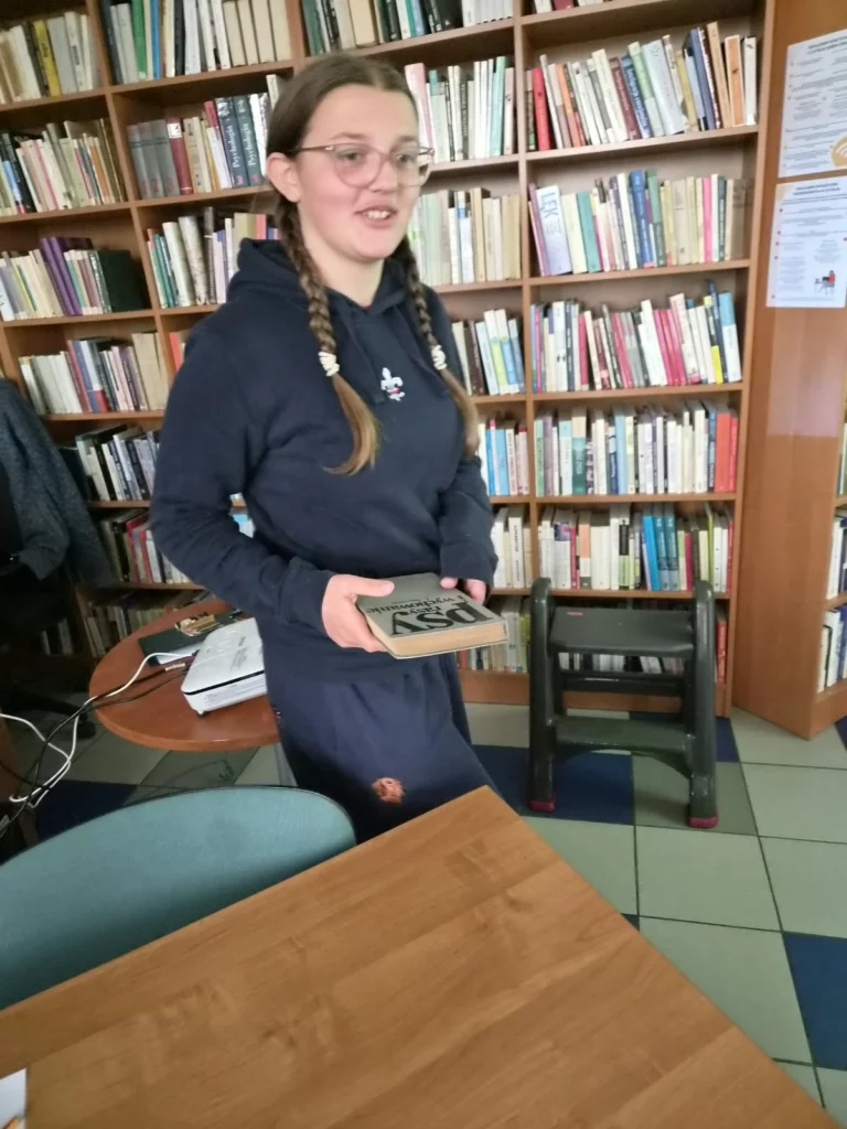 Zdjęcie 11 z 50 – Klasa 6a na XII Ogólnopolskiej Nocy Bibliotek w Nowym Targu