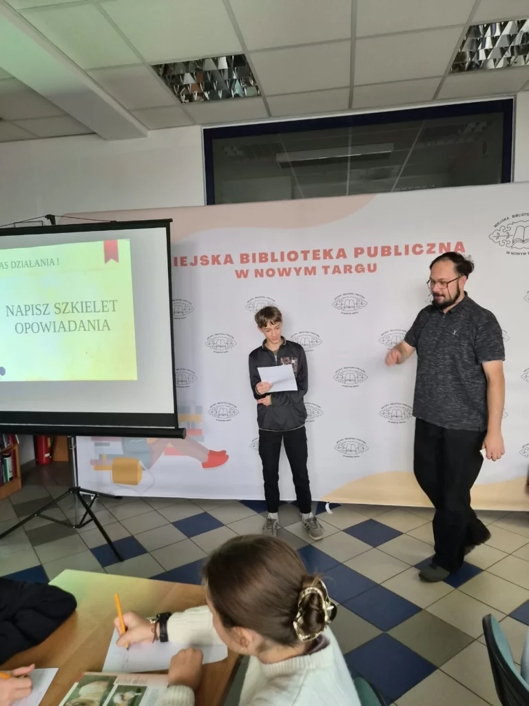 Zdjęcie 32 z 50 – Klasa 6a na XII Ogólnopolskiej Nocy Bibliotek w Nowym Targu