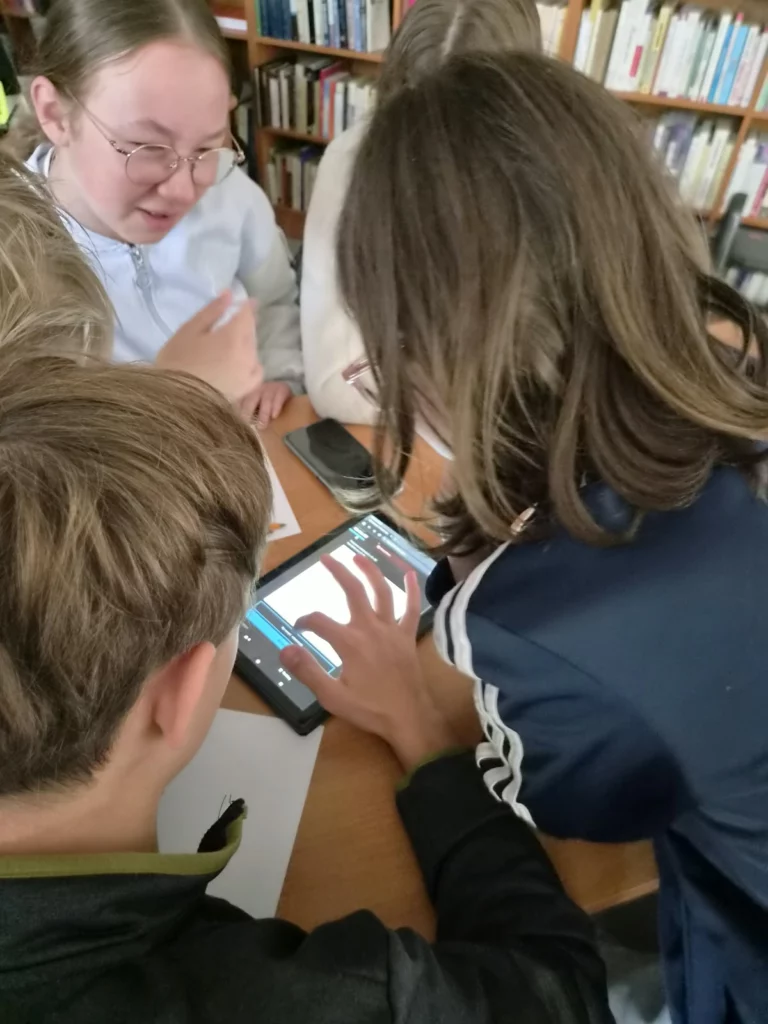 Zdjęcie 41 z 50 – Klasa 6a na XII Ogólnopolskiej Nocy Bibliotek w Nowym Targu
