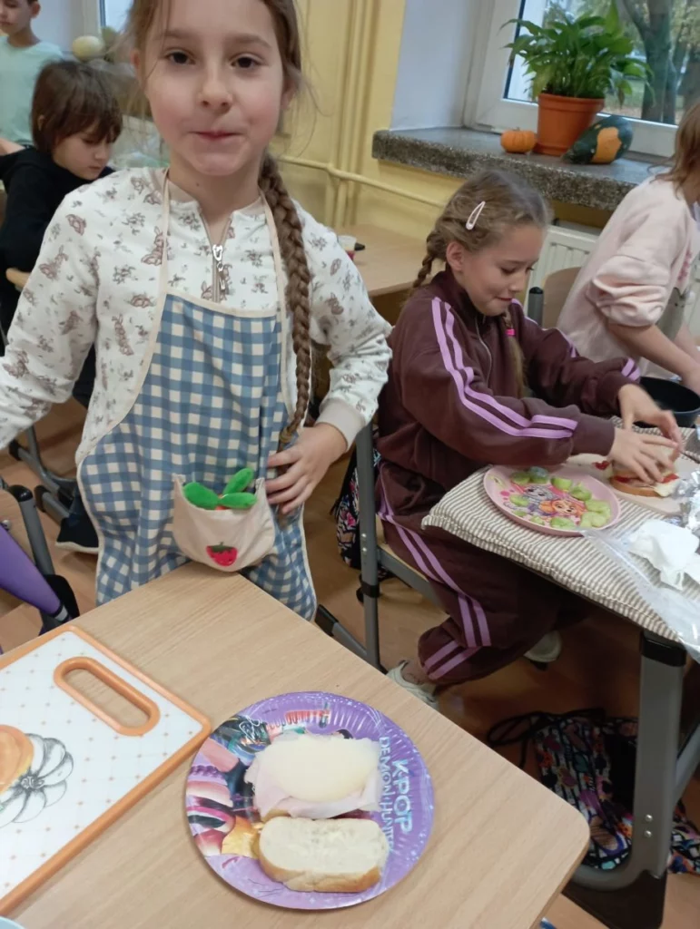 Zdjęcie 17 z 24 – Zdrowe śniadanie w klasie 1A