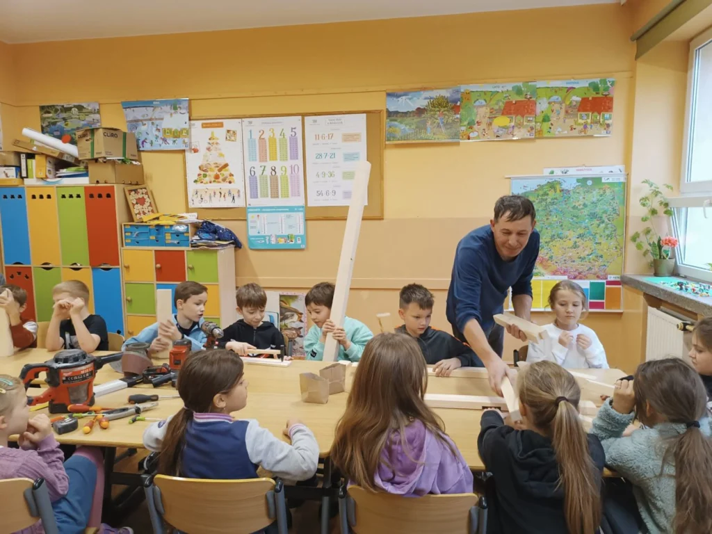 Zdjęcie 28 z 29 – Wyjątkowe zajęcia praktyczne w klasie 2B