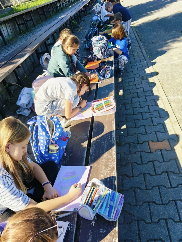 Zdjęcie 4 z 14 – Klasa 3a – Przeciwdziałanie Przemocy Rówieśniczej i Budowanie Dobrych Relacji